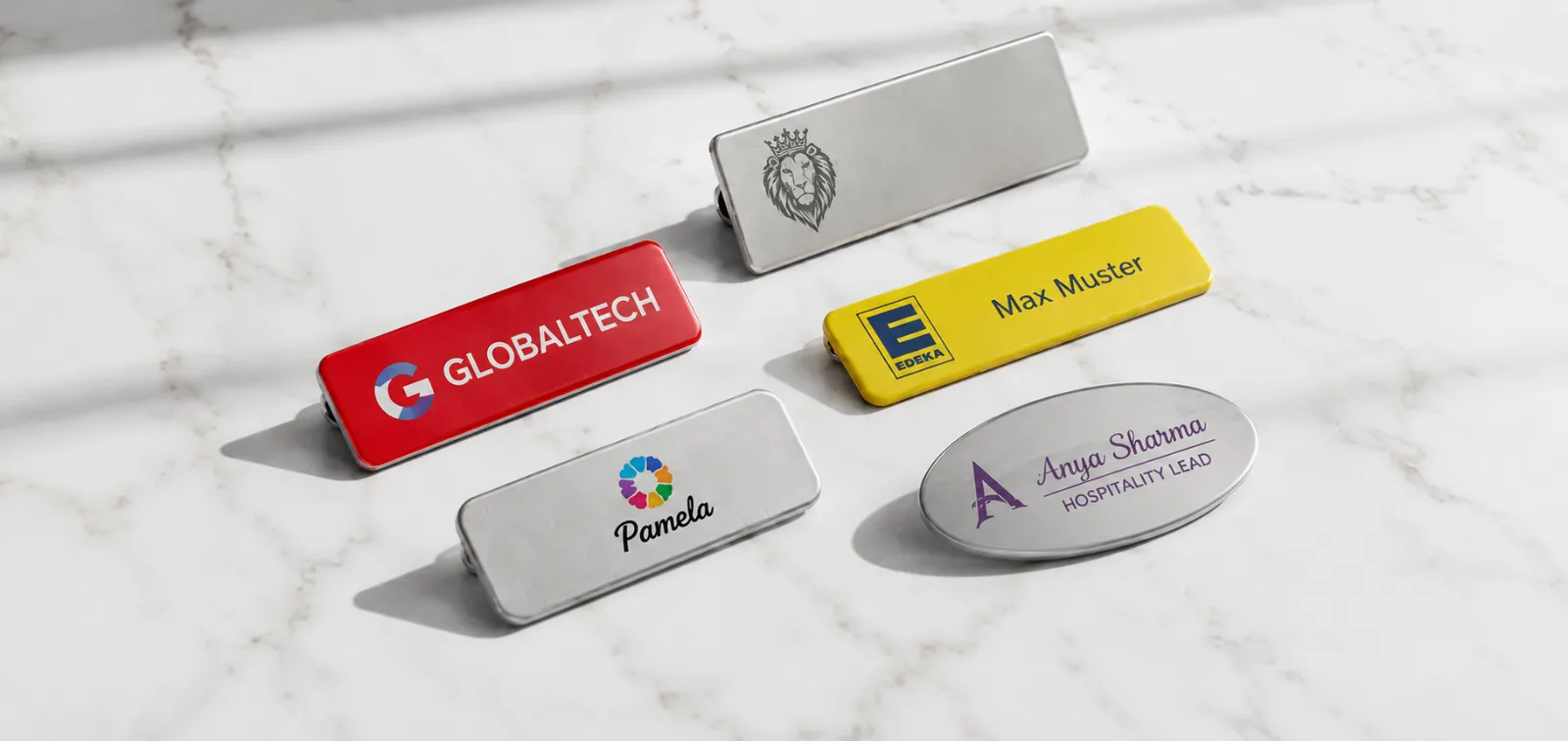 Or, argent, époxy ou acrylique : comment choisir la finition de son badge — Recognition Express
